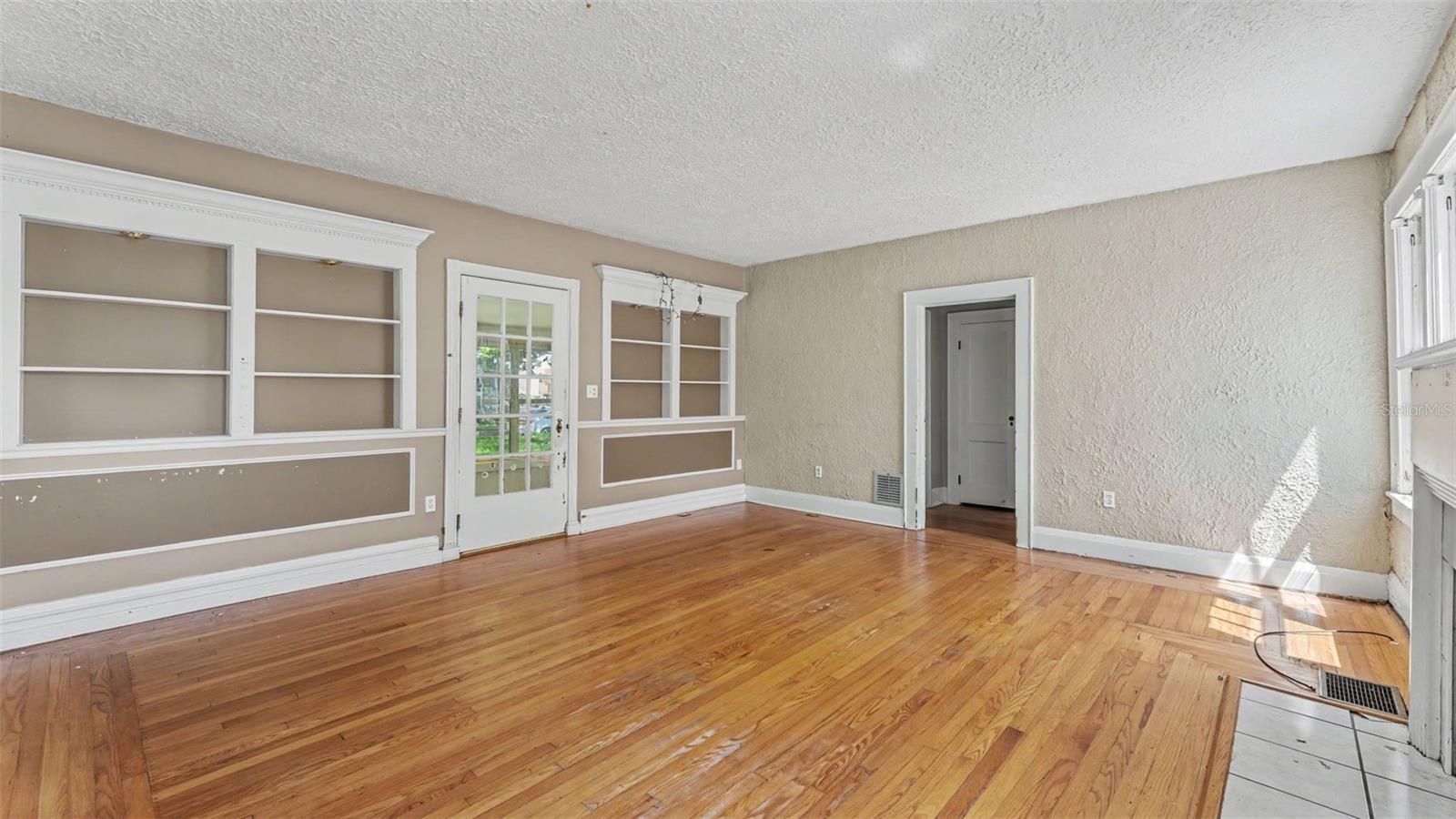 Residential in LAKELAND 4