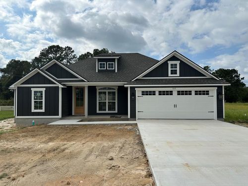 303 Barfield St, Hahira, GA, 31632-1475 | Card Image