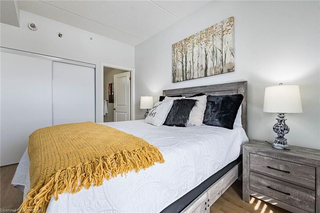 221 - 640 Sauve St, House attached with 2 bedrooms, 2 bathrooms and 1 parking in Milton ON | Image 21