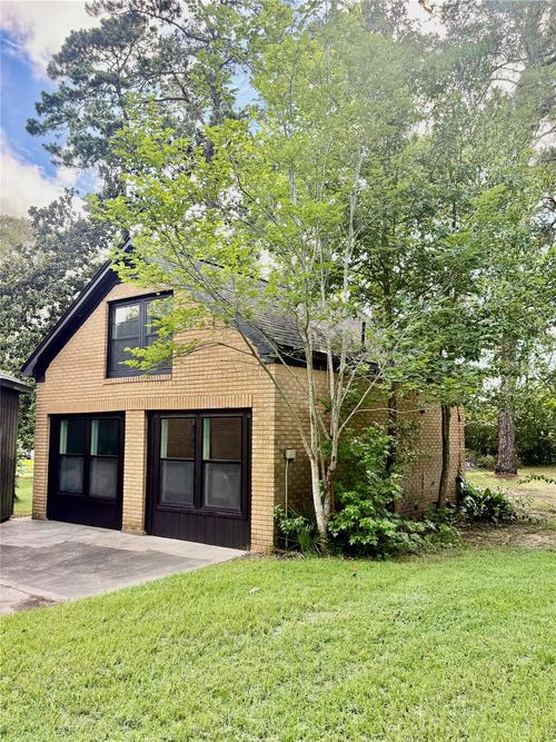 300 Dunnam B Avenue, Cleveland, TX, 77327 | Card Image