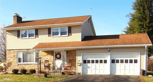 201 Meadowlark Rd, Horseheads, NY, 14845-1617 | Card Image