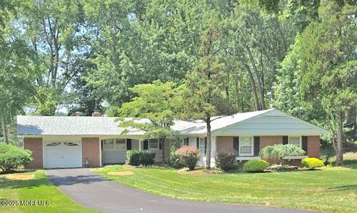 7 Mcintosh Ln, Manalapan, NJ, 07726-2910 | Card Image