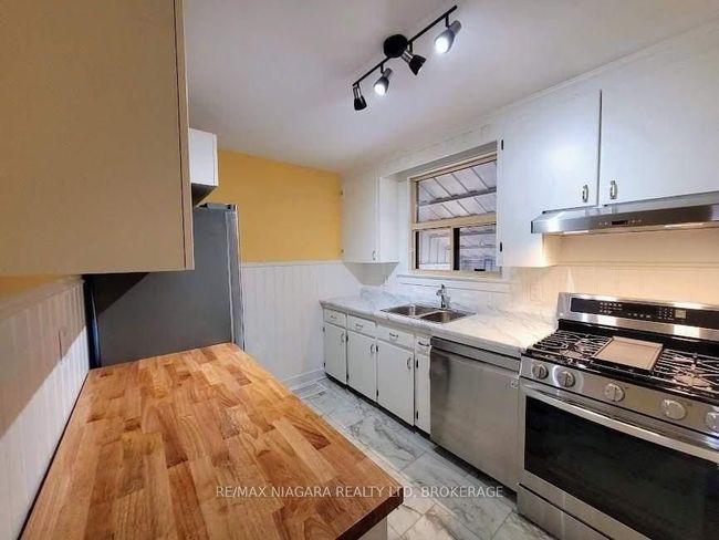 6476 Maranda St, Home with 4 bedrooms, 2 bathrooms and 3 parking in Niagara Falls ON | Image 9