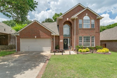 1517 Pearl River Dr, Flower Mound, TX, 75028-7904 | Card Image