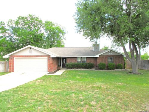 665 Center St, New Braunfels, TX, 78130-1849 | Card Image