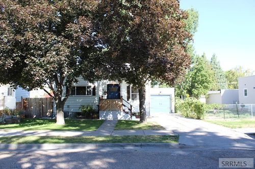 329 S Birch St, Blackfoot, ID, 83221-2014 | Card Image