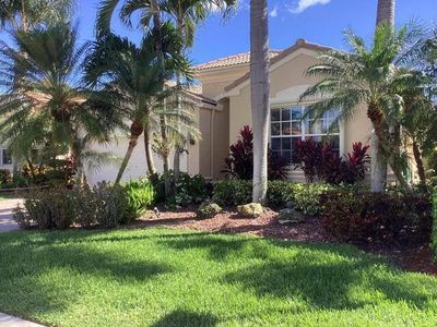 7811 Lando Avenue, House other with 3 bedrooms, 2 bathrooms and null parking in Boynton Beach FL | Image 1