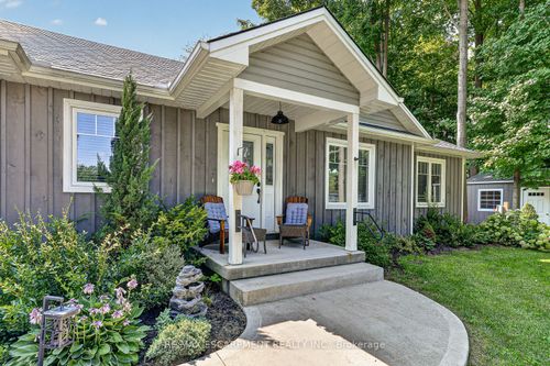 729 6th Concession Rd Enr, Clear Creek, ON, N0E1C0 | Card Image