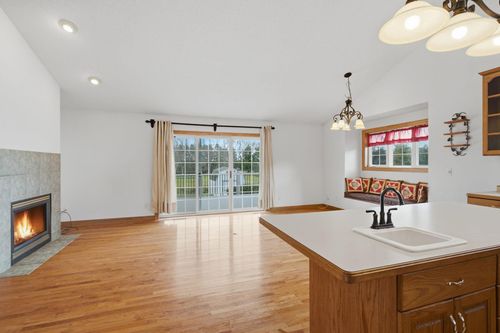 109 Anglewood Dr, Kenyon, MN, 55946-1415 | Card Image
