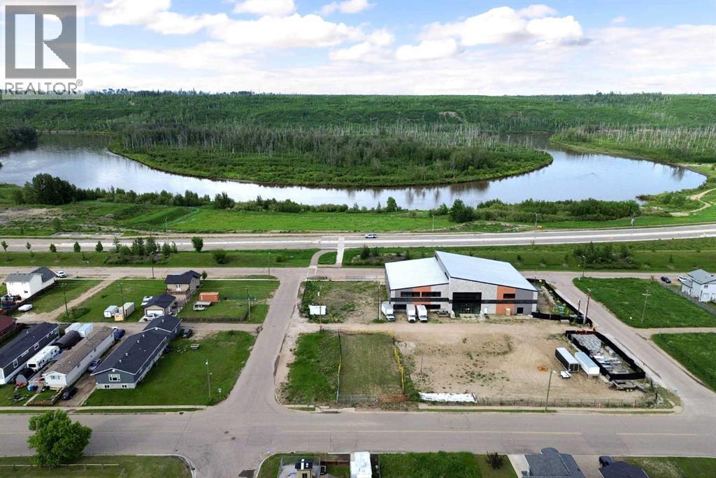 Land in Fort McMurray