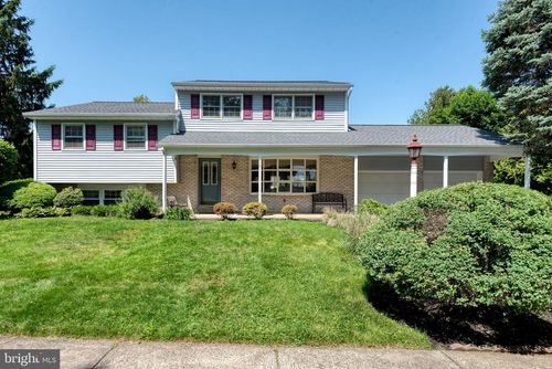 717 Maplewood Avenue, Lancaster, PA, 17601 | Card Image
