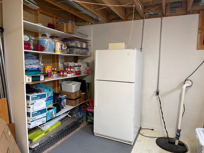 Laundry Room | Image 29