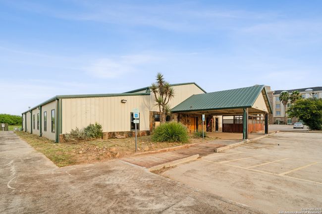 410 S Interstate 35, Home with 0 bedrooms, 0 bathrooms and null parking in Pearsall TX | Image 10