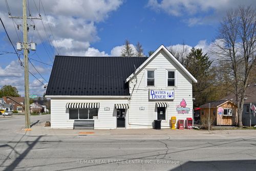 47 Main St S, Dufferin, ON, L9W5S8 | Card Image