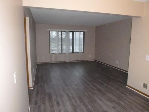 32608 Harper Ave, Saint Clair Shores, MI, 48082-1031 | Card Image