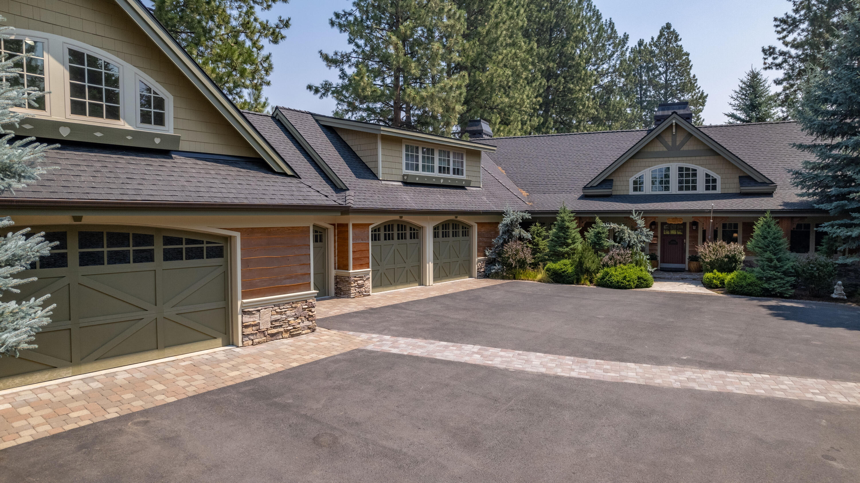 Silver Cloud Ct, Bend, OR 97702