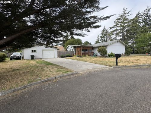 2320 20th St, Florence, OR, 97439-9773 | Card Image