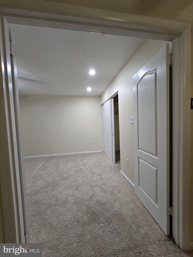 11721 Newbridge Ct, Townhouse with 4 bedrooms, 4 bathrooms and null parking in RESTON VA | Image 30