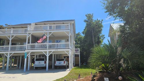 134 Janell Ln, Emerald Isle, NC, 28594-2454 | Card Image