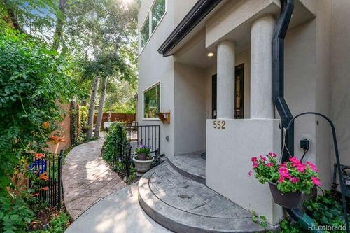 552 Clayton St, Denver, CO, 80206-4233 | Card Image