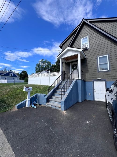 38 Rich St, Gardner, MA, 01440-2714 | Card Image