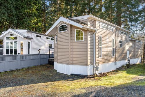 3118 Elsie Lake Cir, Nanaimo, BC, V9R0M3 | Card Image