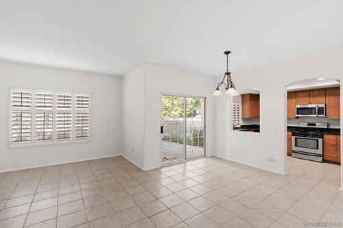 189-1898 Matin Cir, San Marcos, CA, 92069-7704 | Card Image