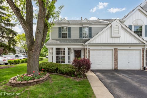 17 Peach Tree Ln, Westmont, IL, 60559-3465 | Card Image