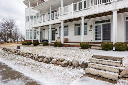 9994 Tashmoo Ln, Clay, MI, 48001-4294 | Card Image