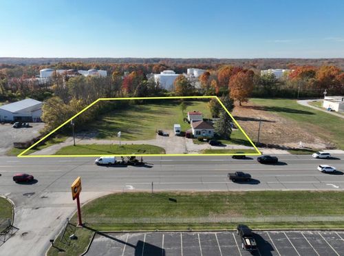 2142 S 11th St, Niles, MI, 49120-4061 | Card Image