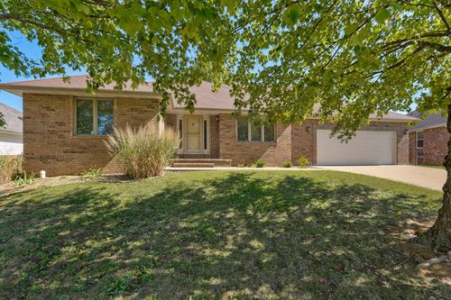 5126 S Sterling Ct, Springfield, MO, 65810-2174 | Card Image