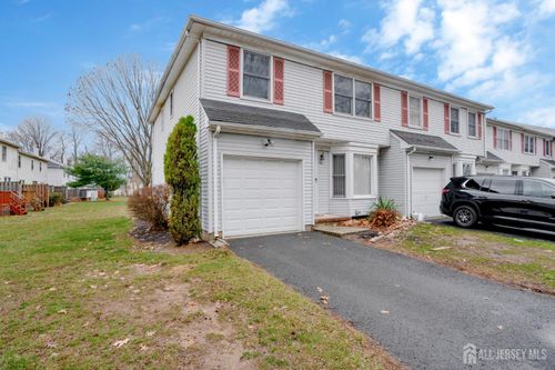1 Tree Top Rd, Middlesex, NJ, 08846-2070 | Card Image