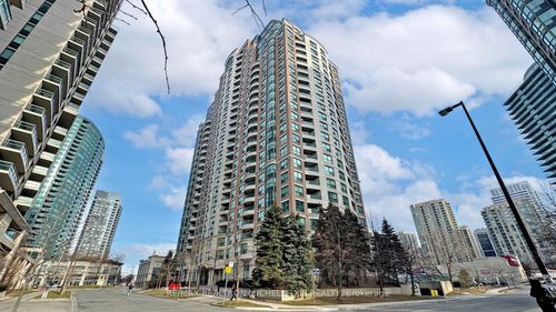 301-7 Lorraine Dr, North York, ON, M2N7H2 | Card Image