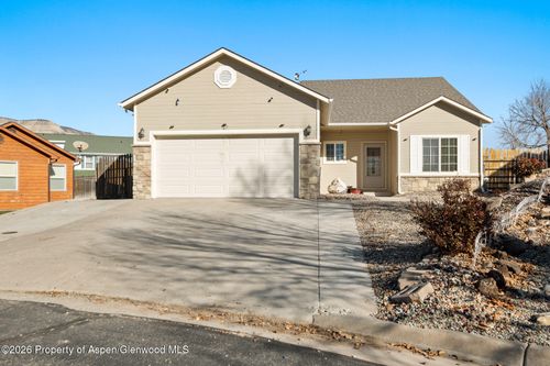 42 Eagle Ct, Parachute, CO, 81635-7815 | Card Image