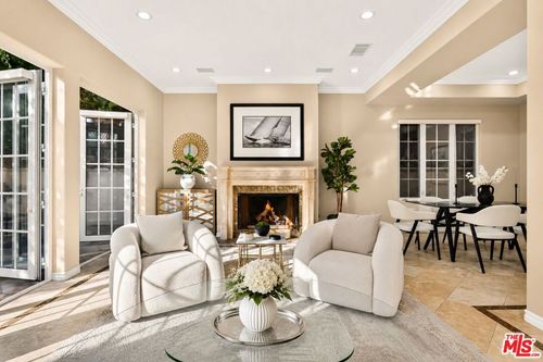 134 Voyage Mall, Marina del Rey, CA, 90292-7296 | Card Image