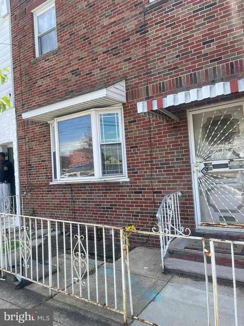 6938 Woodland Ave, PHILADELPHIA, PA, 19142-1823 | Card Image