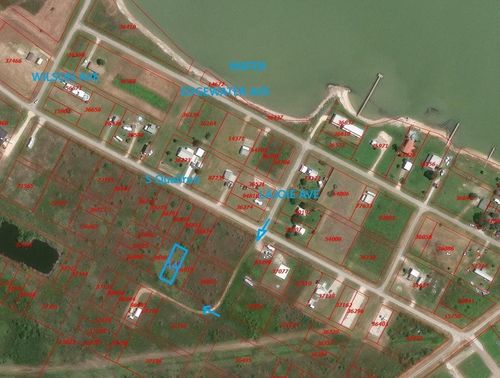 14 S Quailrun Ave, Port LaVaca, TX, 77979-5826 | Card Image