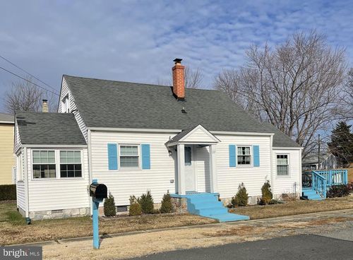 221 Madison St, COLONIAL BEACH, VA, 22443-2427 | Card Image