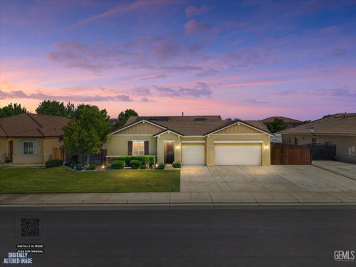 15706 Saint Clement Way, Bakersfield, CA, 93314-6704 | Card Image