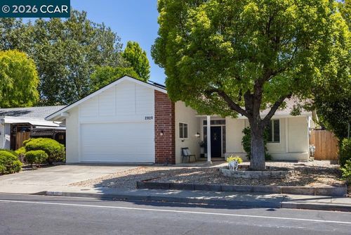 2920 Frayne Ln, Concord, CA, 94518-2216 | Card Image