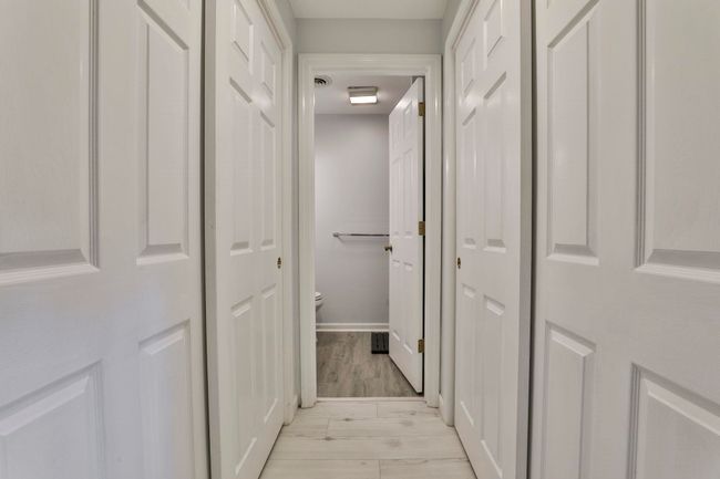 APT-307 - 9 Bartemus Trl, Condo with 2 bedrooms, 2 bathrooms and null parking in Nashua NH | Image 21