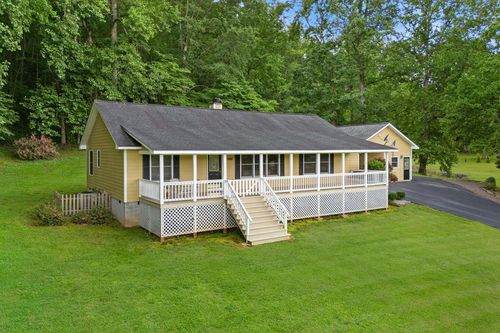 1451 Eagle Mountain Rd, Hiawassee, GA, 30546-1910 | Card Image