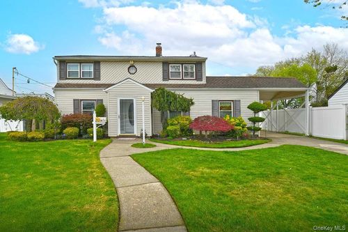 203 Saddle Lane, Hempstead, NY, 11756 | Card Image