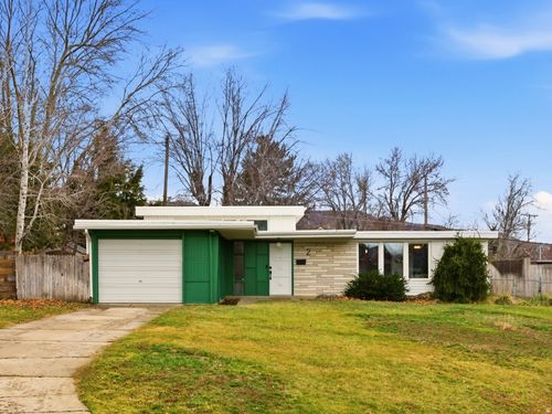 2 E Wicker Ln, Bountiful, UT, 84010-5525 | Card Image