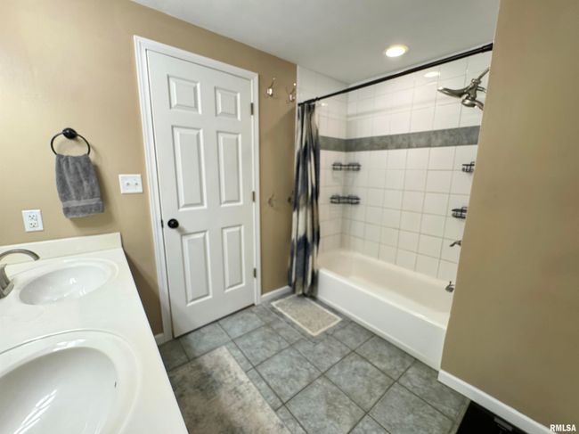 8409 N Blackbridge Rd, House other with 3 bedrooms, 2 bathrooms and null parking in Edwards IL | Image 34
