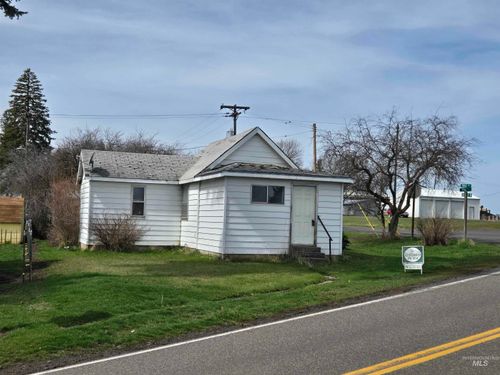 102 Pine St, Nezperce, ID, 83543-5074 | Card Image