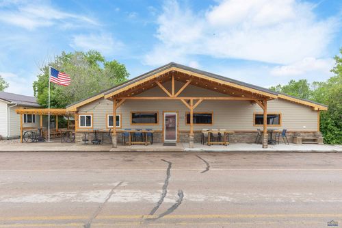 415 S A Ave, New Underwood, SD, 57761-3006 | Card Image