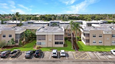 64 Burgundy B, Condo with 1 bedrooms, 1 bathrooms and null parking in Delray Beach FL | Image 2