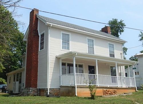 3615 Middlebrook Village Rd, MIDDLEBROOK, VA, 24459-2131 | Card Image