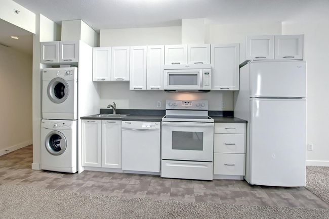 401 - 3820 Brentwood Road Nw, Condo with 2 bedrooms, 1 bathrooms and 1 parking in Calgary AB | Image 7